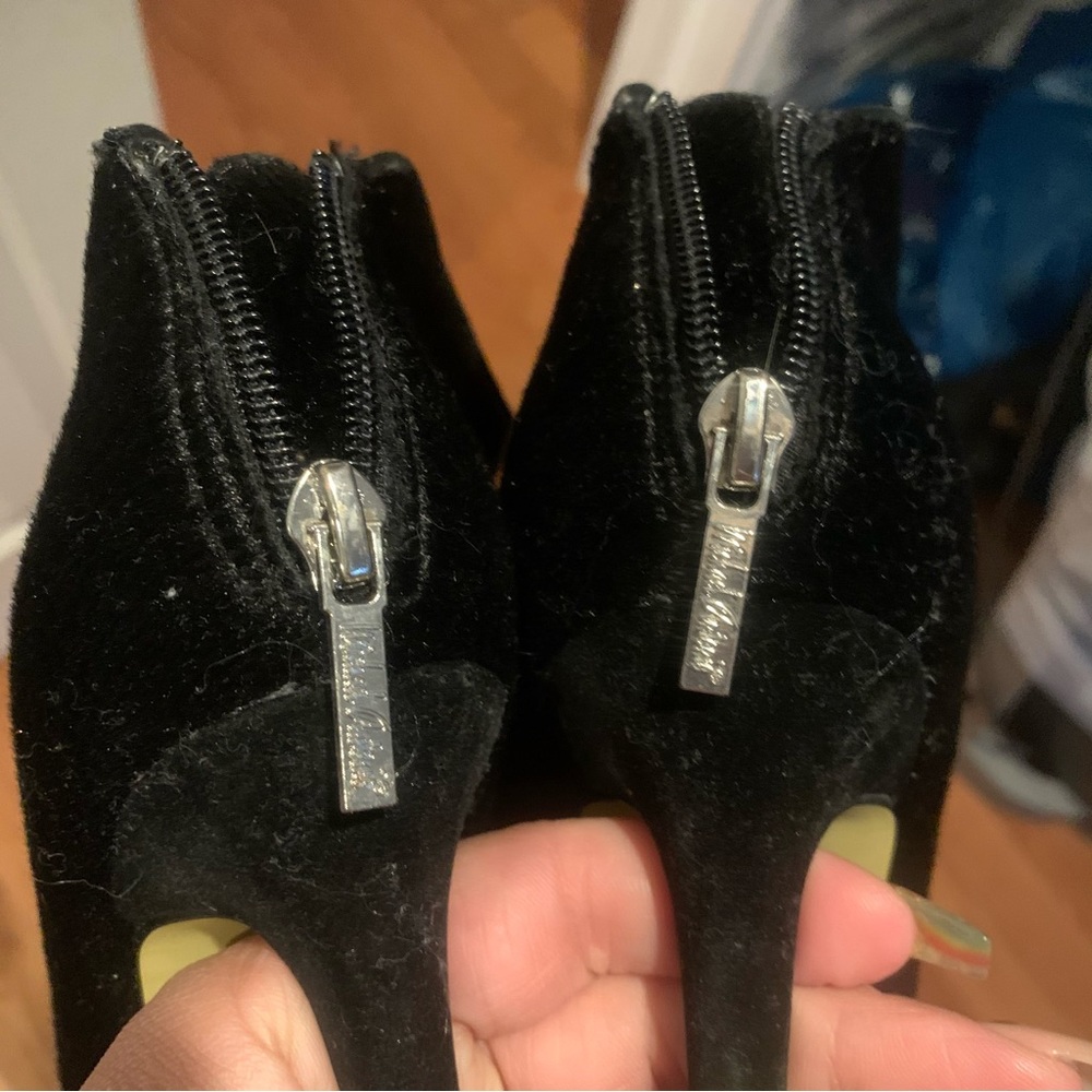 Michael Antonio booties soft faux fur size 7 1/2 great condition